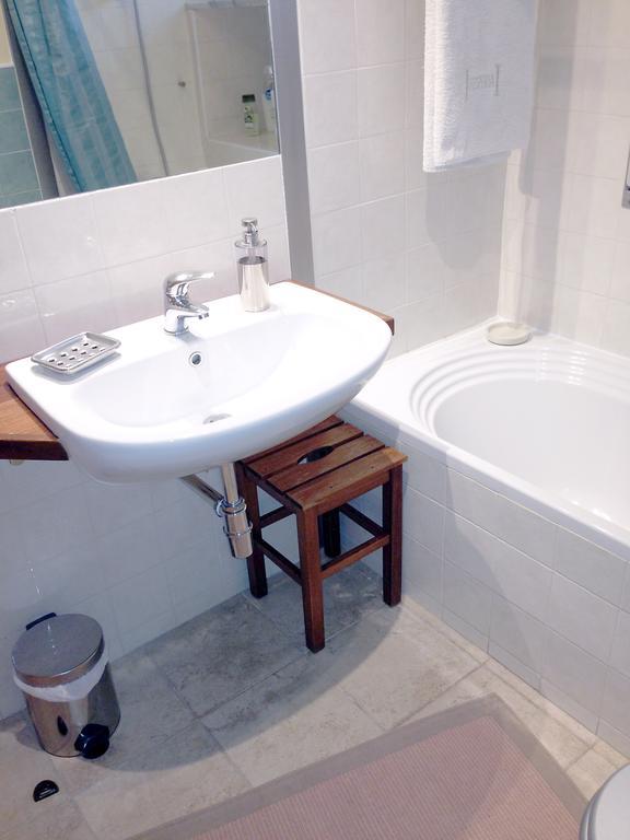 Rooms Rent Vesuvio B&B Napoli Bagian luar foto
