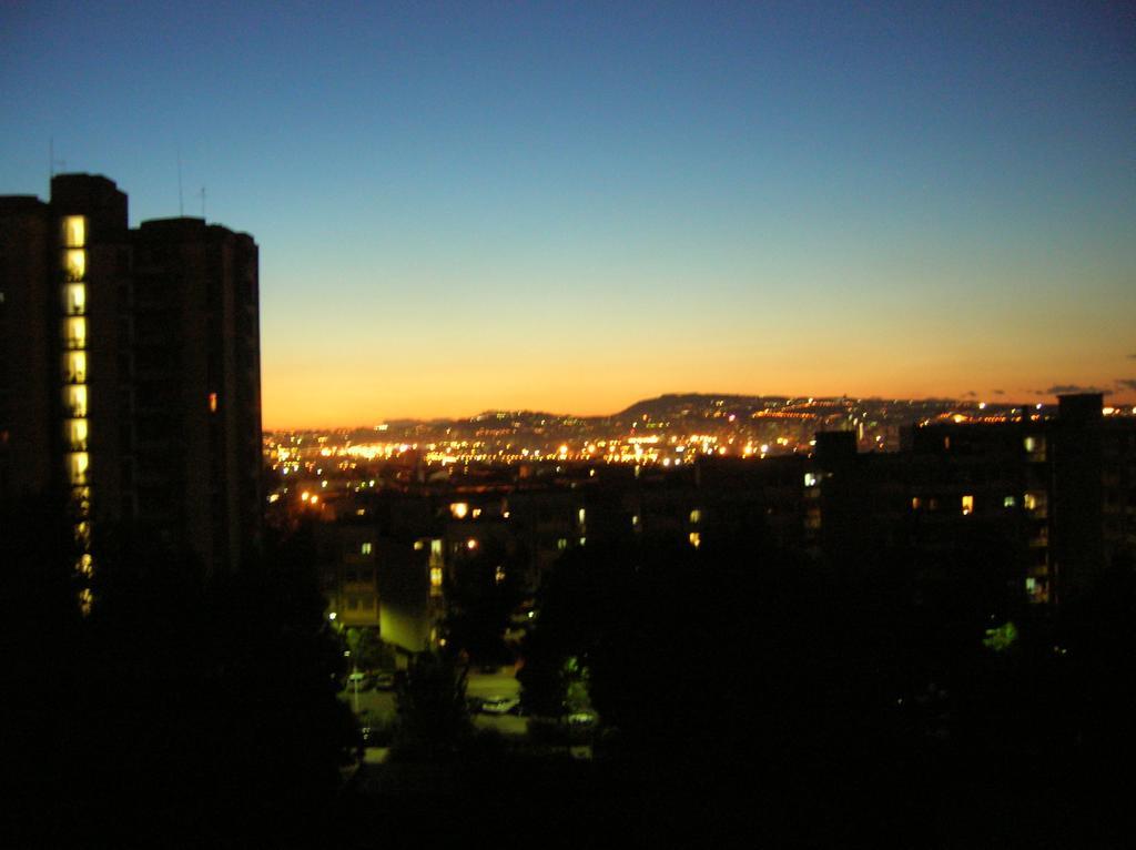 Rooms Rent Vesuvio B&B Napoli Bagian luar foto