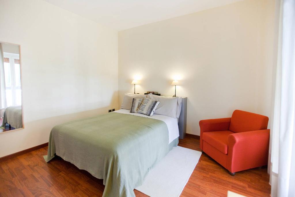 Rooms Rent Vesuvio B&B Napoli Bagian luar foto
