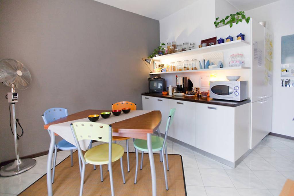 Rooms Rent Vesuvio B&B Napoli Bagian luar foto